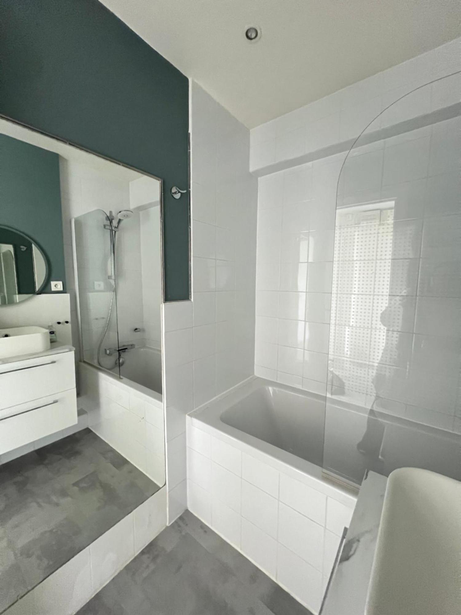 Apartment Home In Paris With View, 15Min Direct To Center Esterno foto