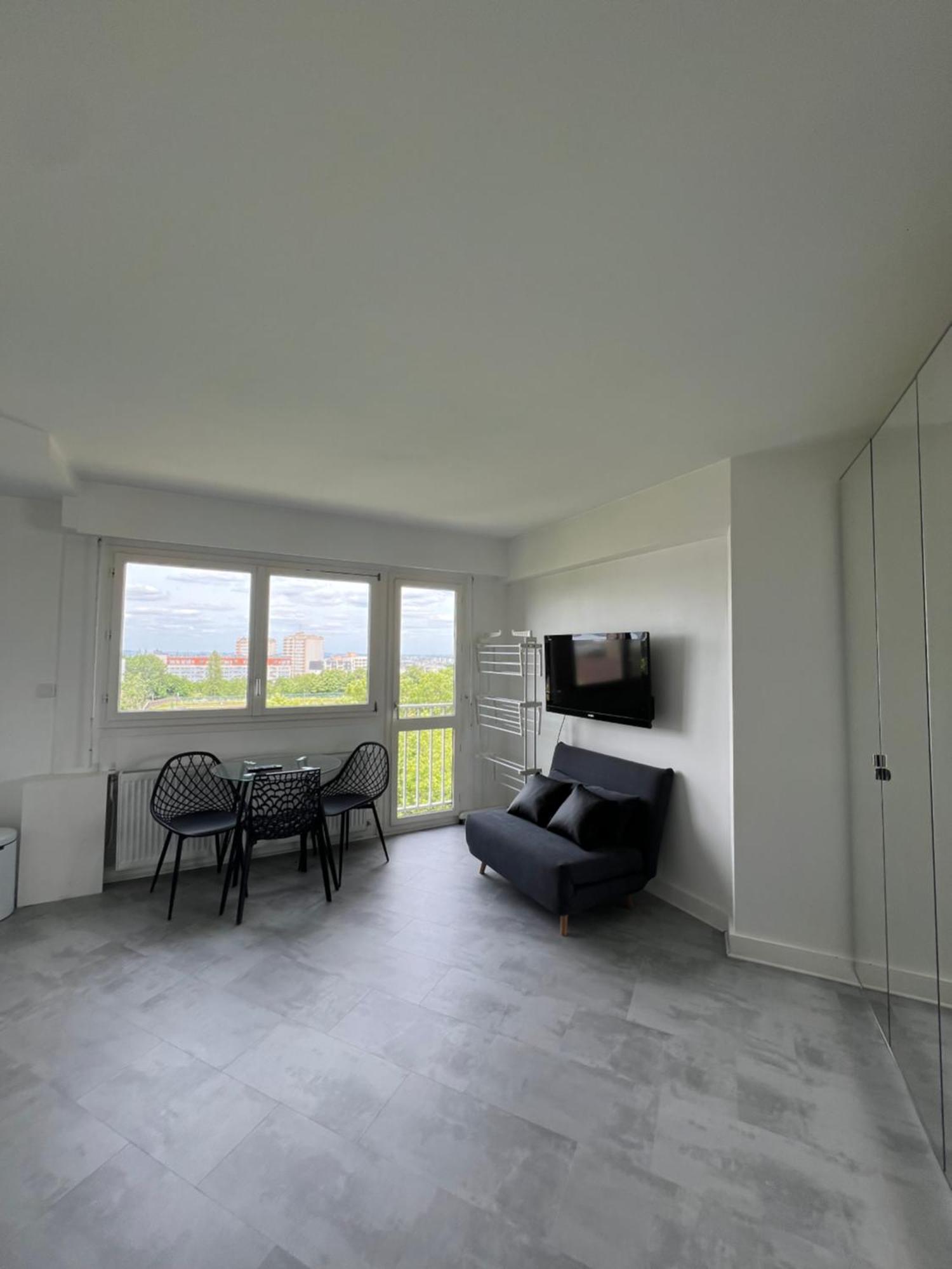 Apartment Home In Paris With View, 15Min Direct To Center Esterno foto