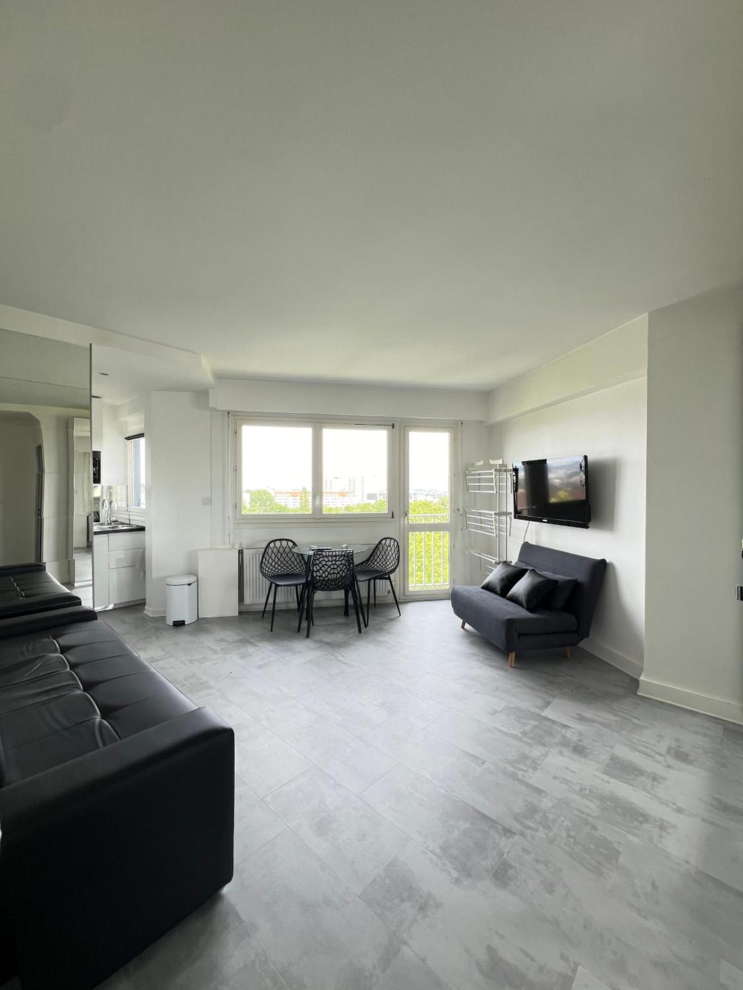 Apartment Home In Paris With View, 15Min Direct To Center Esterno foto
