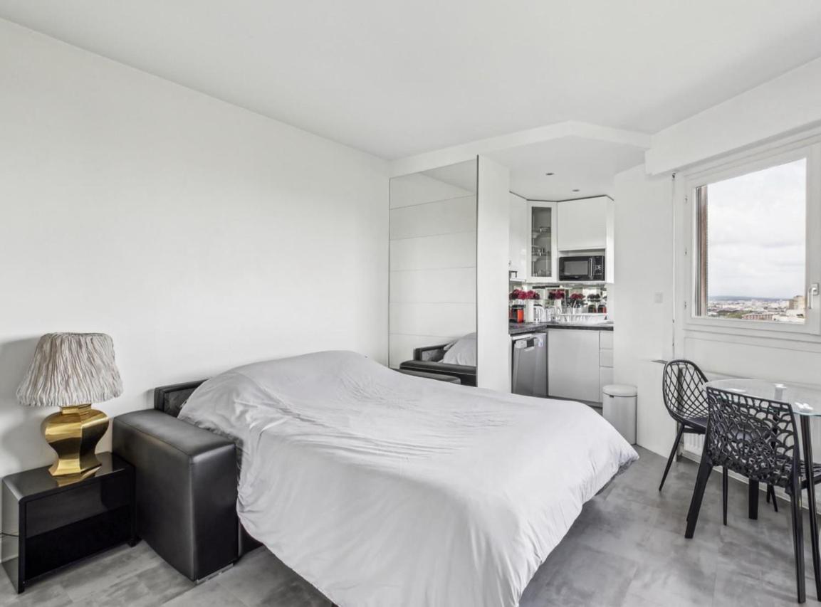 Apartment Home In Paris With View, 15Min Direct To Center Esterno foto