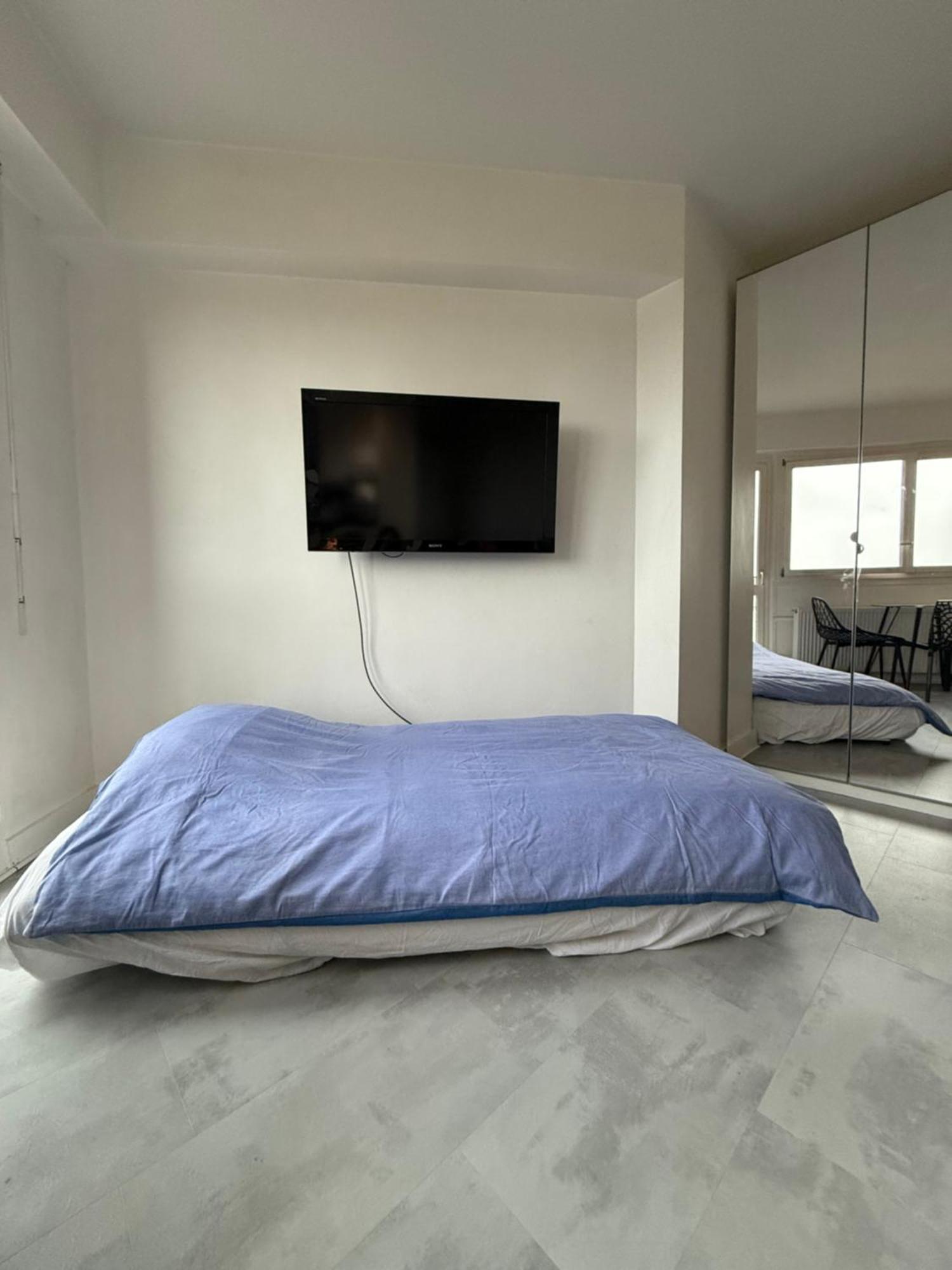 Apartment Home In Paris With View, 15Min Direct To Center Esterno foto